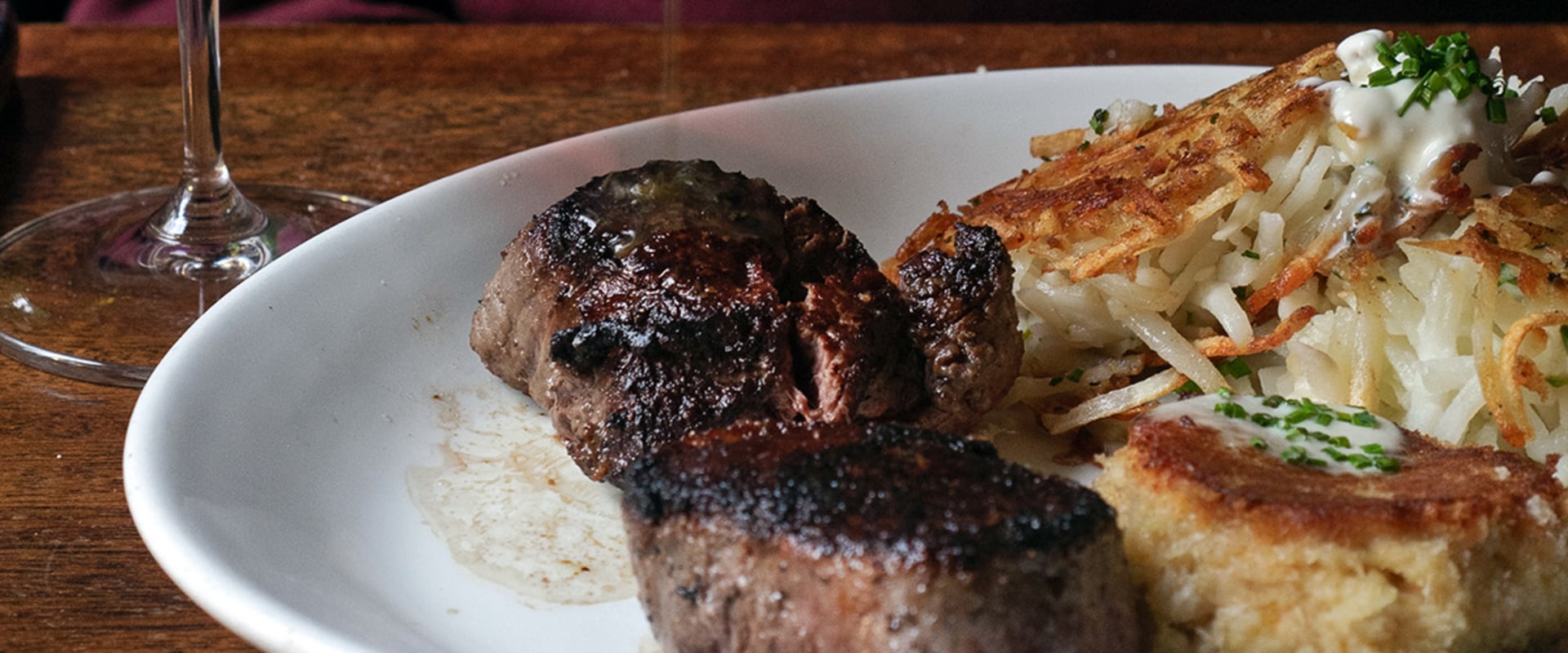 The Ultimate Guide to the Best Steakhouses in King County, Washington with a Sommelier-Curated Wine List